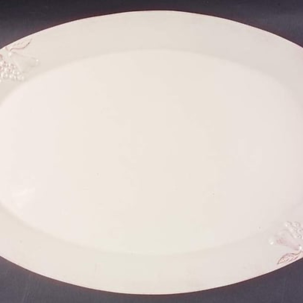 Casafina 21" x 14” Oval Serving Platter Madeira Harvest, Vanilla Cream color